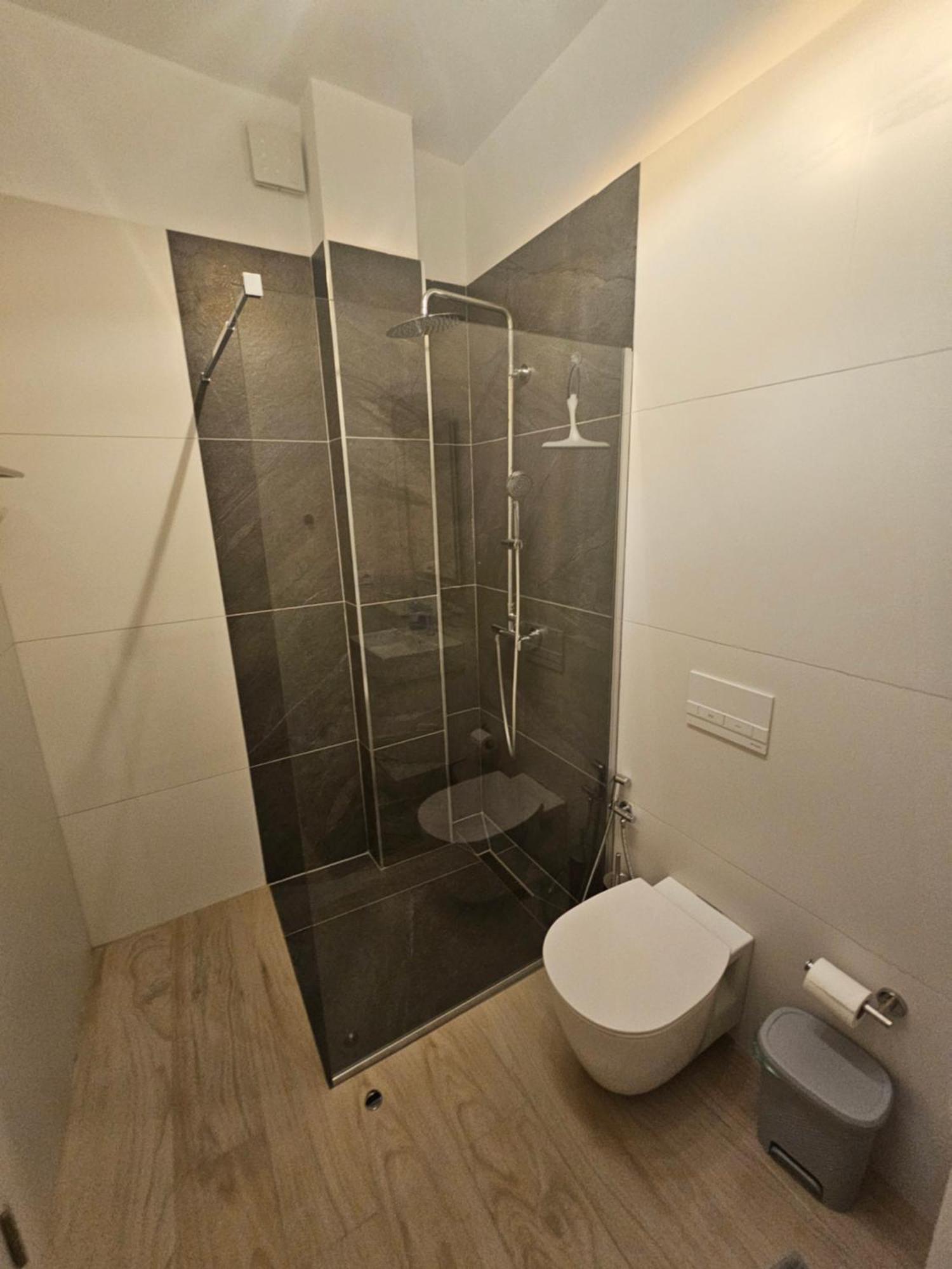 Jusal Sea View Apartment Sarandë Exterior foto